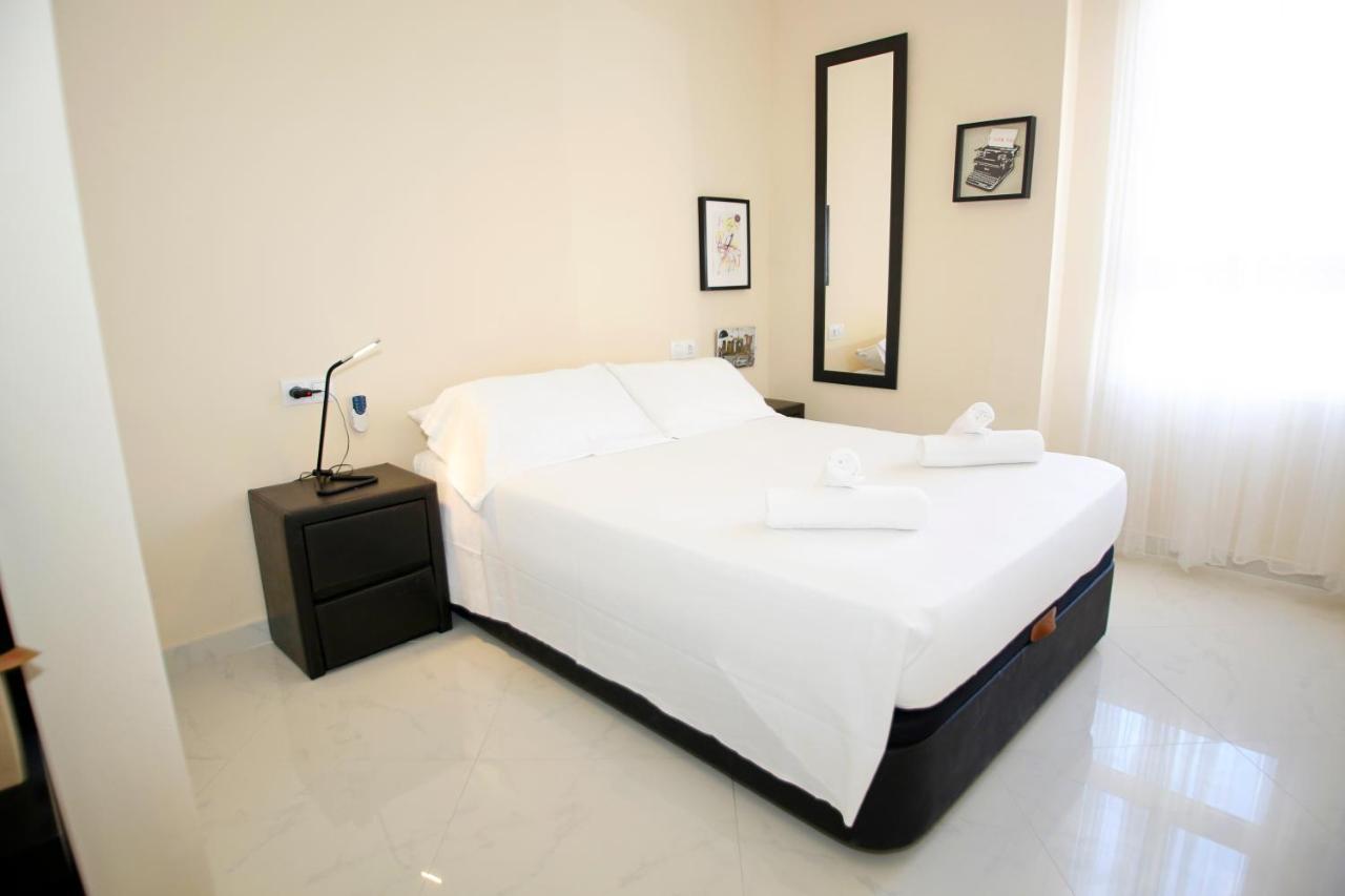 In Front Of The Sea With Ac And Pool Apartamento Alicante Exterior foto
